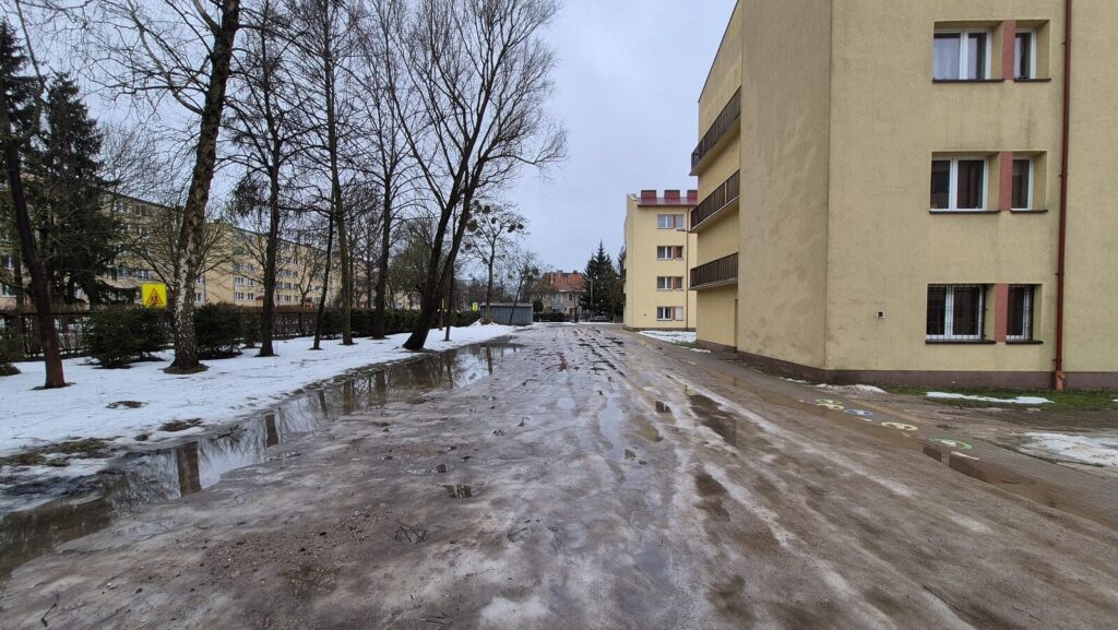 Sukces radego Kołodziejskiego. Starosta buduje parking przy Poradni w Ostródzie 3 Sukces Radego Kołodziejskiego. Starosta Buduje Parking Przy Poradni W Ostródzie