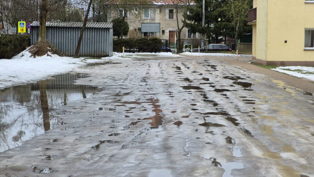 Sukces radego Kołodziejskiego. Starosta buduje parking przy Poradni w Ostródzie 4 Sukces Radego Kołodziejskiego. Starosta Buduje Parking Przy Poradni W Ostródzie