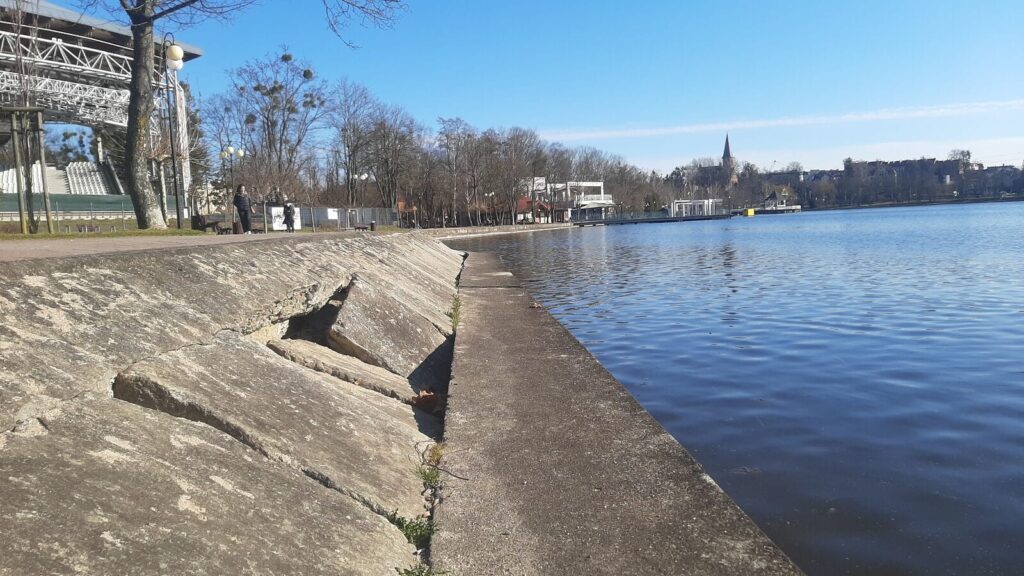 Będzie remont Bulwaru Europejskiego w Ostródzie. Po zimie zapadł się deptak 8 Będzie Remont Bulwaru Europejskiego W Ostródzie. Po Zimie Zapadł Się Deptak