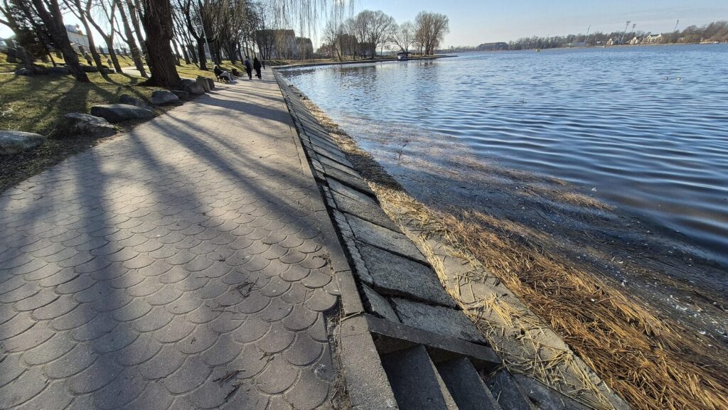 Będzie remont Bulwaru Europejskiego w Ostródzie. Po zimie zapadł się deptak 7 Będzie Remont Bulwaru Europejskiego W Ostródzie. Po Zimie Zapadł Się Deptak