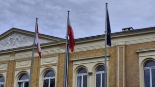 Podwyżki w urzędach. Zmiany weszły w życie