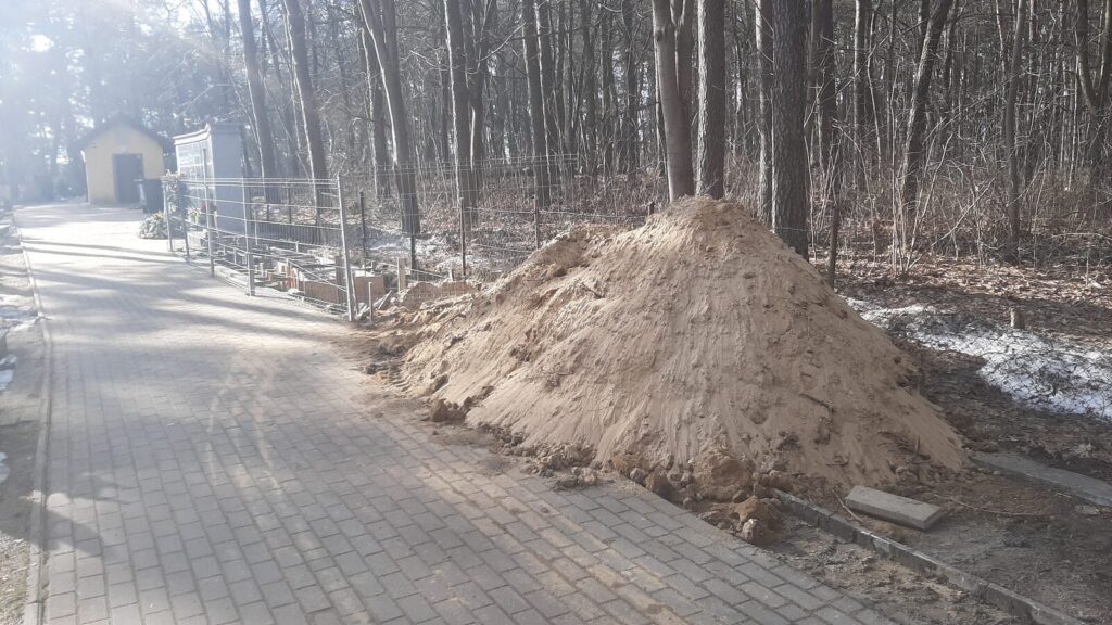Ruszyła budowa nowych kolumbariów w Ostródzie 2 Ruszyła Budowa Nowych Kolumbariów W Ostródzie
