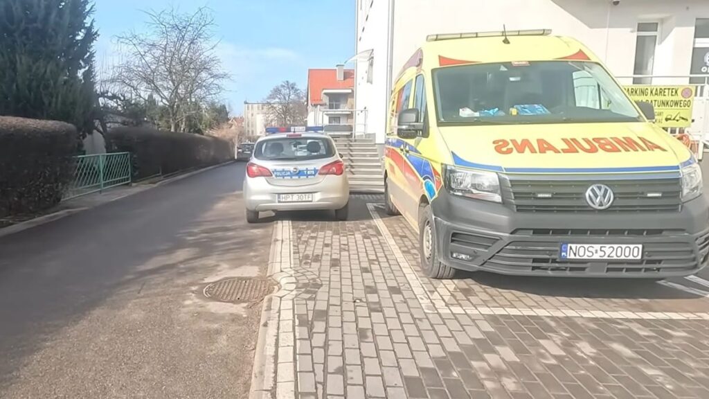 Straż Miejska i Policja w Ostródzie na cenzurowanym. Wideo robi furorę w sieci 14 Straż Miejska i Policja w Ostródzie na cenzurowanym. Wideo robi furorę w sieci
