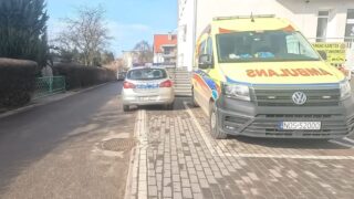 Straż Miejska i Policja w Ostródzie na cenzurowanym. Wideo robi furorę w sieci