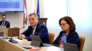 Mleko w rynsztoku, Wiczkowski przeprasza a radni murem za drogowcami