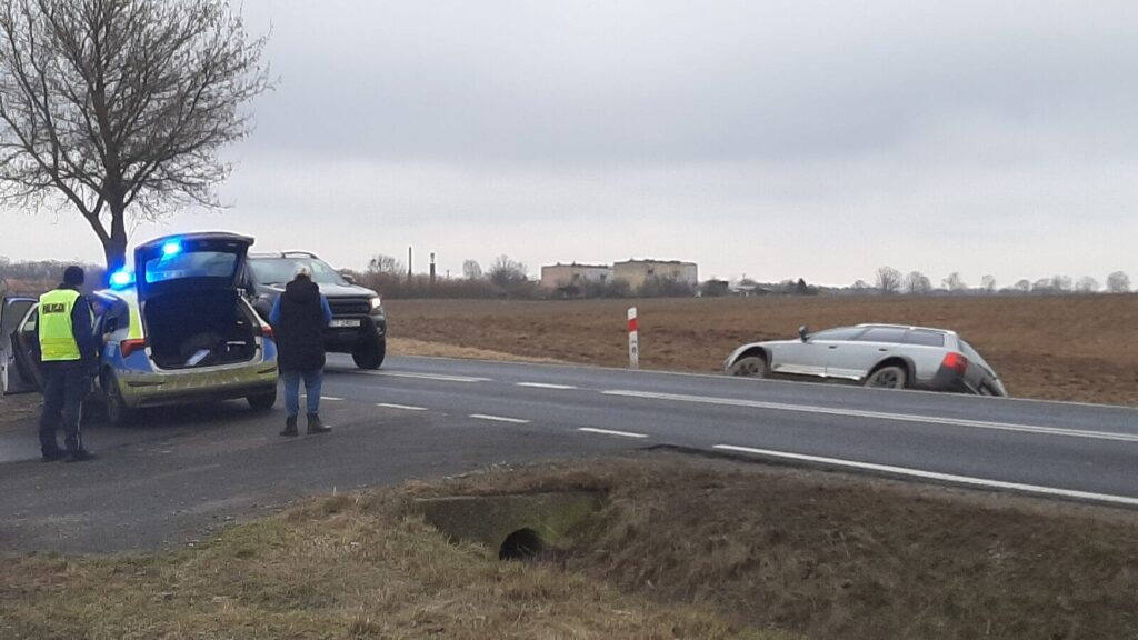 Zdarzenie Drogowe W Lipowie Na Dk15