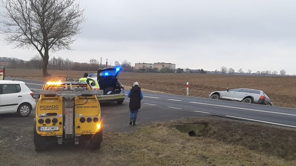 Zdarzenie Drogowe W Lipowie Na Dk15