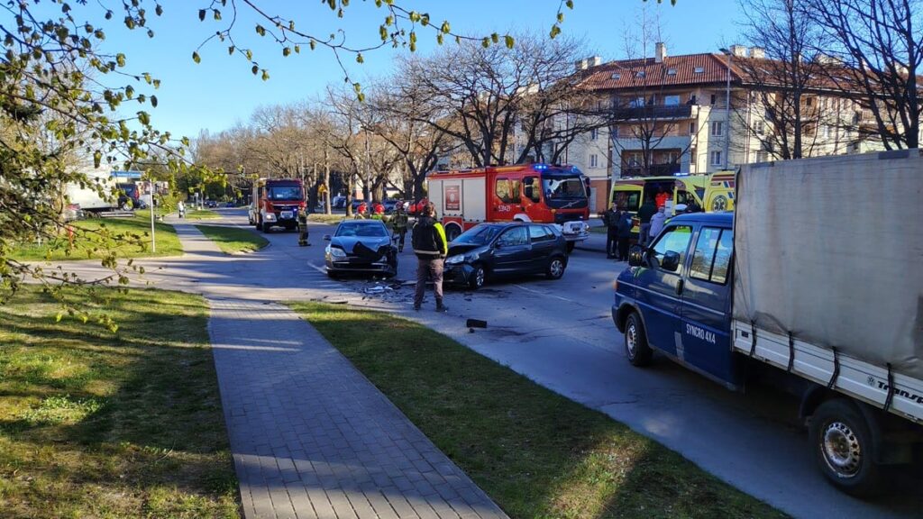 Wypadek na skrzyżowaniu Czarnieckiego i Chrobrego w Ostródzie