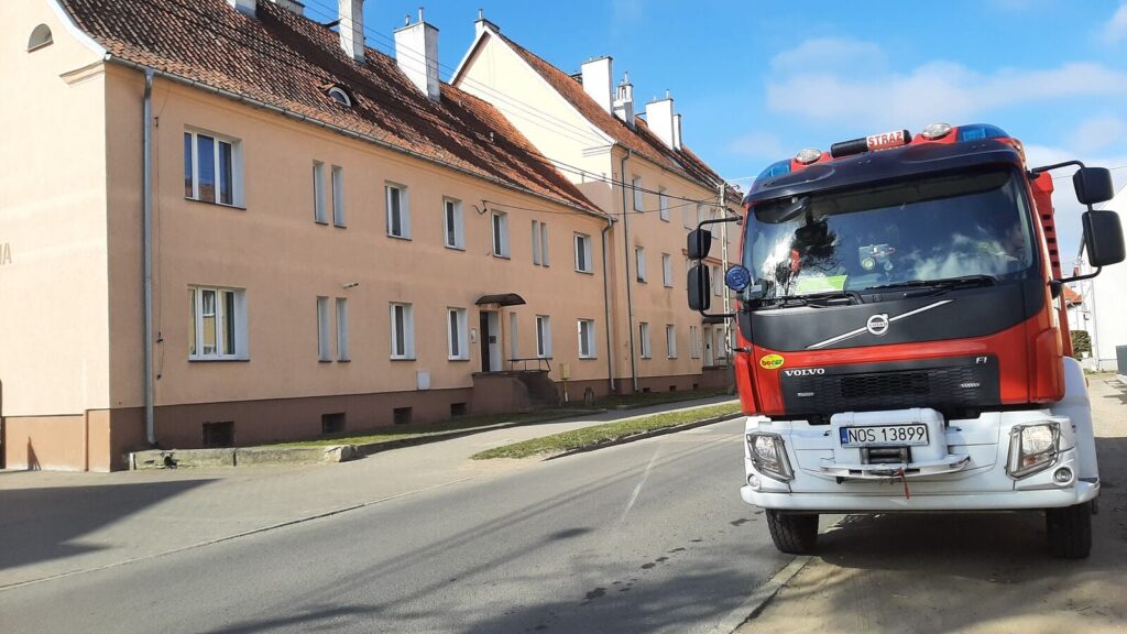 Tlenek węgla wykryty w mieszkaniu przy ulicy 3 maja w Ostródzie 3 Tlenek Węgla Wykryty W Mieszkaniu Przy Ulicy 3 Maja W Ostródzie