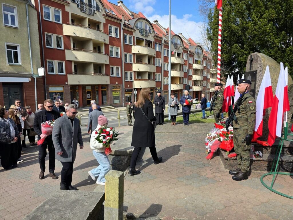 Dzień Pamięci Ofiar Zbrodni Katyńskiej w Ostródzie 14 Dzień Pamięci Ofiar Zbrodni Katyńskiej W Ostródzie