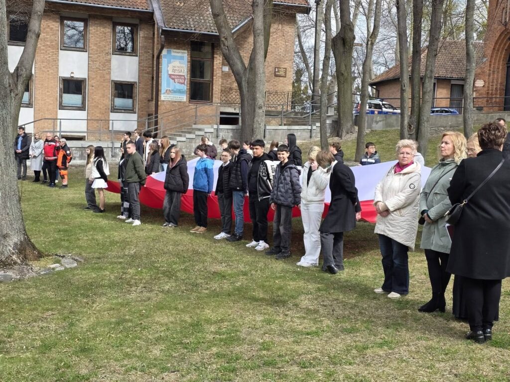 Dzień Pamięci Ofiar Zbrodni Katyńskiej w Ostródzie 16 Dzień Pamięci Ofiar Zbrodni Katyńskiej W Ostródzie
