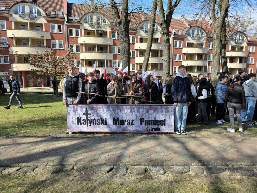 Dzień Pamięci Ofiar Zbrodni Katyńskiej w Ostródzie 27 Dzień Pamięci Ofiar Zbrodni Katyńskiej W Ostródzie