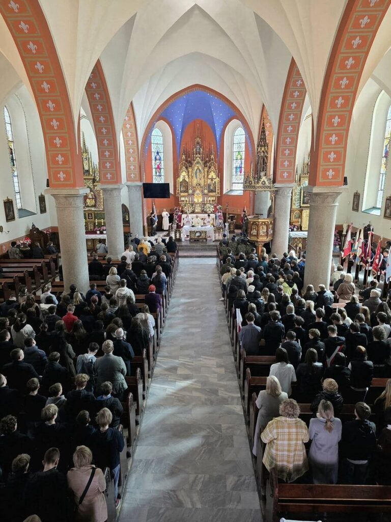 Dzień Pamięci Ofiar Zbrodni Katyńskiej w Ostródzie 8 Dzień Pamięci Ofiar Zbrodni Katyńskiej W Ostródzie