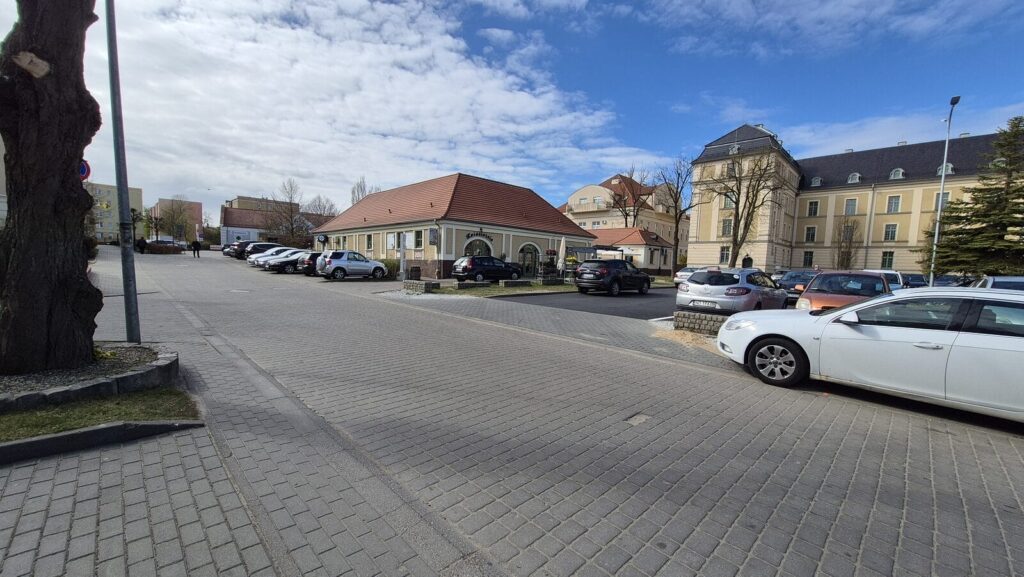 Zakończył się remont parkingu przed Starostwem Powiatowym w Ostródzie 4 Zakończył Się Remont Parkingu Przed Starostwem Powiatowym W Ostródzie