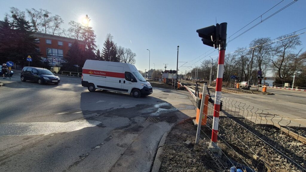 Remont przejazdów kolejowych w Ostródzie — znamy stanowisko PKP PLK 4 Remont Przejazdów Kolejowych W Ostródzie — Znamy Stanowisko Pkp Plk