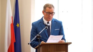 Starosta z podwyżką, rośnie opozycja w powiecie ostródzkim