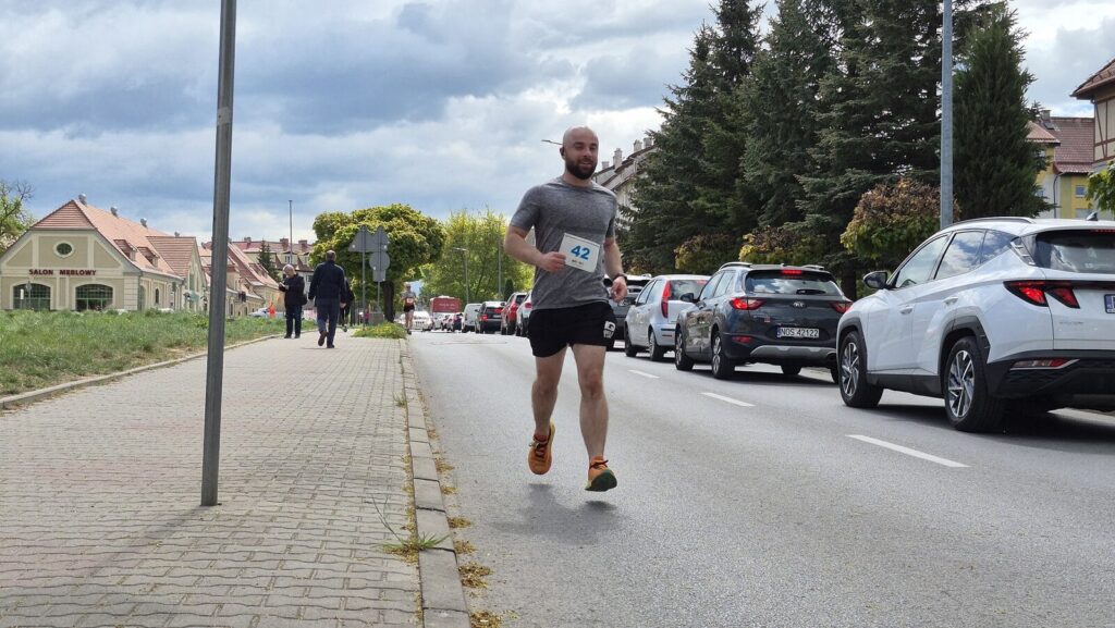 Adrian Przybyła wygrywa 36. Ostródzkie Biegi Uliczne! 28 Adrian Przybyła Wygrywa 36. Ostródzkie Biegi Uliczne!