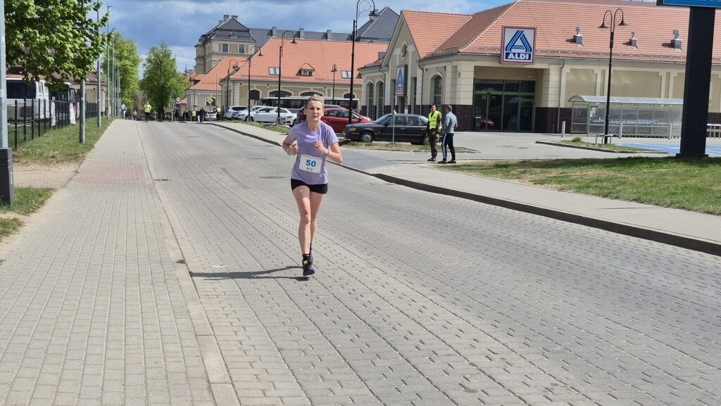 Adrian Przybyła wygrywa 36. Ostródzkie Biegi Uliczne! 35 Adrian Przybyła Wygrywa 36. Ostródzkie Biegi Uliczne!