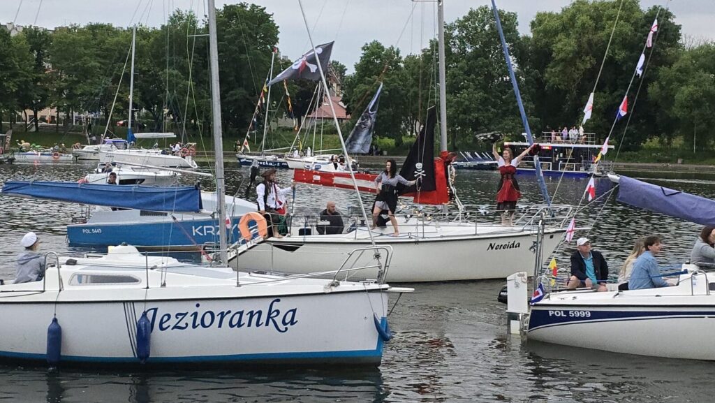 Dni Morza 2026 na bogato. Będzie pokaz laserowy i fajerwerków! 2 Dni Morza 2026 Na Bogato. Będzie Pokaz Laserowy I Fajerwerków!
