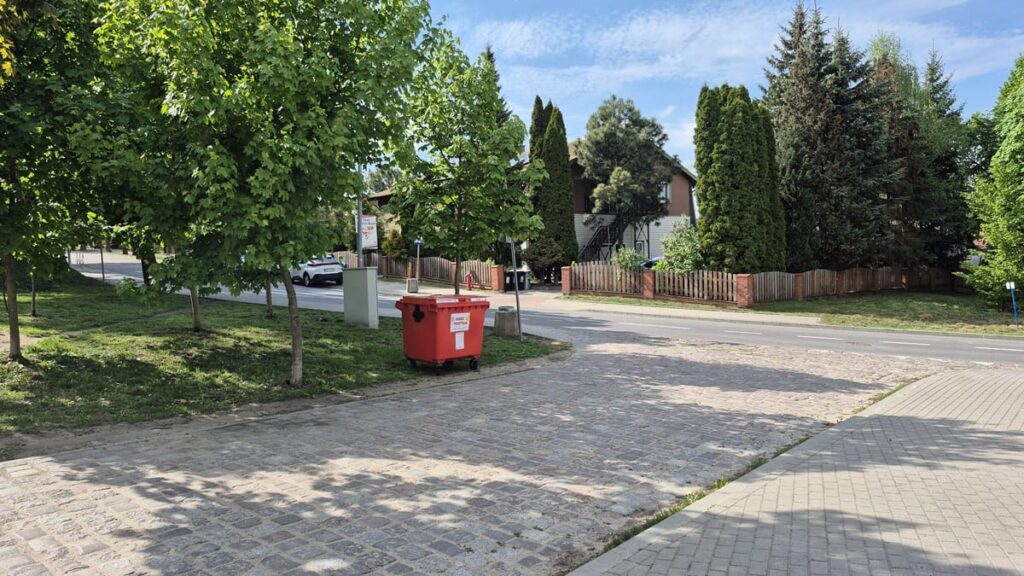 Są nowe lokalizacje pojemników na tekstylia w Ostródzie — lista 16 Są nowe lokalizacje pojemników na tekstylia w Ostródzie — lista