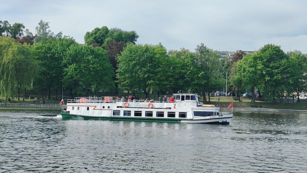 Wróciły rejsy pasażerskie na trasie Ostróda-Elbląg! 15 Wróciły Rejsy Pasażerskie Na Trasie Ostróda-Elbląg!