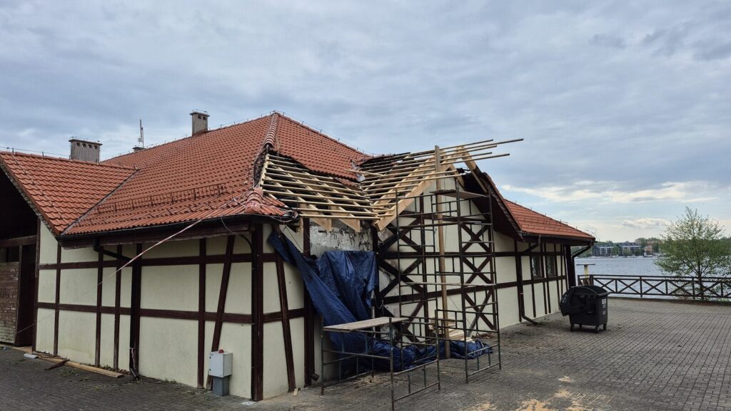 Ruszyła Naprawa Budynku Po Pożarze Na Plaży Miejskiej W Ostródzie
