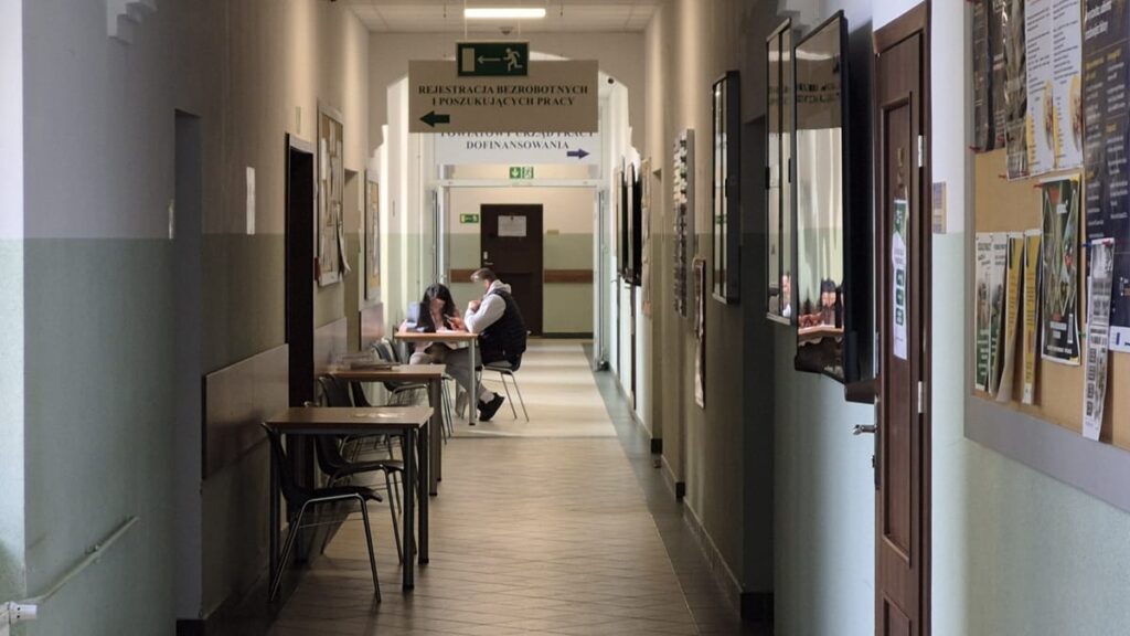 Spadek bezrobocia w powiecie ostródzkim. Rusza budowlanka, stocznie i turystyka 2 Spadek Bezrobocia W Powiecie Ostródzkim. Rusza Budowlanka, Stocznie I Turystyka