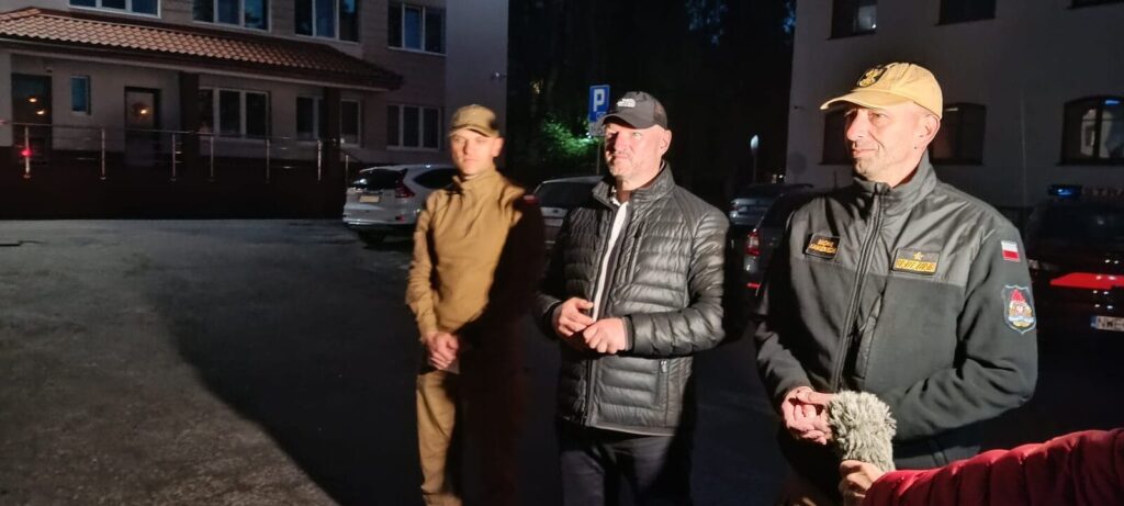 Pożar lasu pod Warszawą. Pomagają strażacy z Warmii i Mazur 5 Pożar Lasu Pod Warszawą. Pomagają Strażacy Z Warmii I Mazur