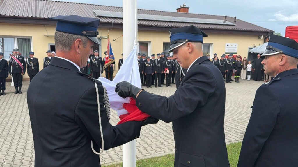 Druhowie OSP Kalnik świętowali 80-lat swojej jednostki - mają sztandar 12 Druhowie Osp Kalnik Świętowali 80-Lat Swojej Jednostki - Mają Sztandar