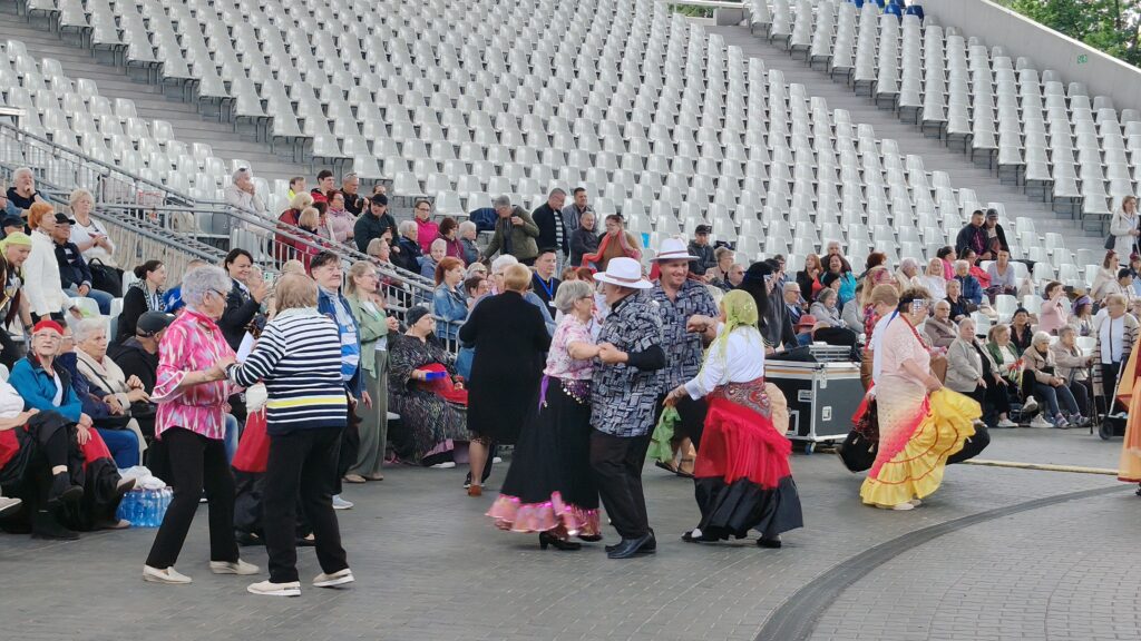 W Romskim Rytmie! V Karaoke Środowiskowych Domów Samopomocy Województwa Warmińsko-Mazurskiego