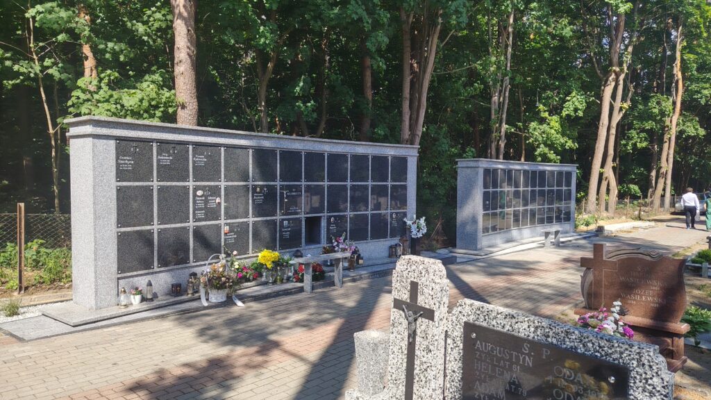 Nowe Kolumbarium W Ostródzie — Prace Na Finiszu