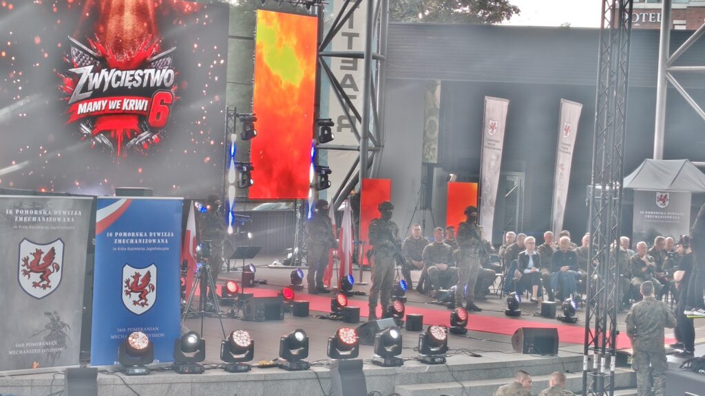 Wojskowa gala MMA "Zwycięstwo Mamy We Krwi 6" 24 Wojskowa Gala Mma &Quot;Zwycięstwo Mamy We Krwi 6&Quot;