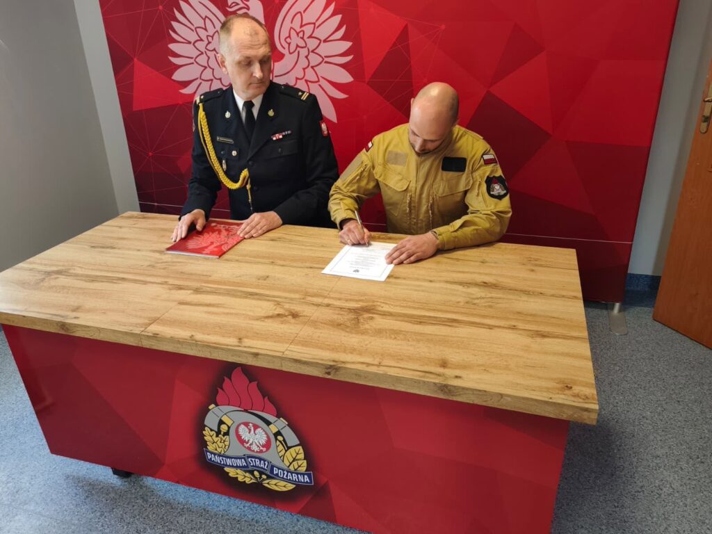 Adrian Krawczyk Złożył Ślubowanie. Mamy Nowego Strażaka W Ostródzie!