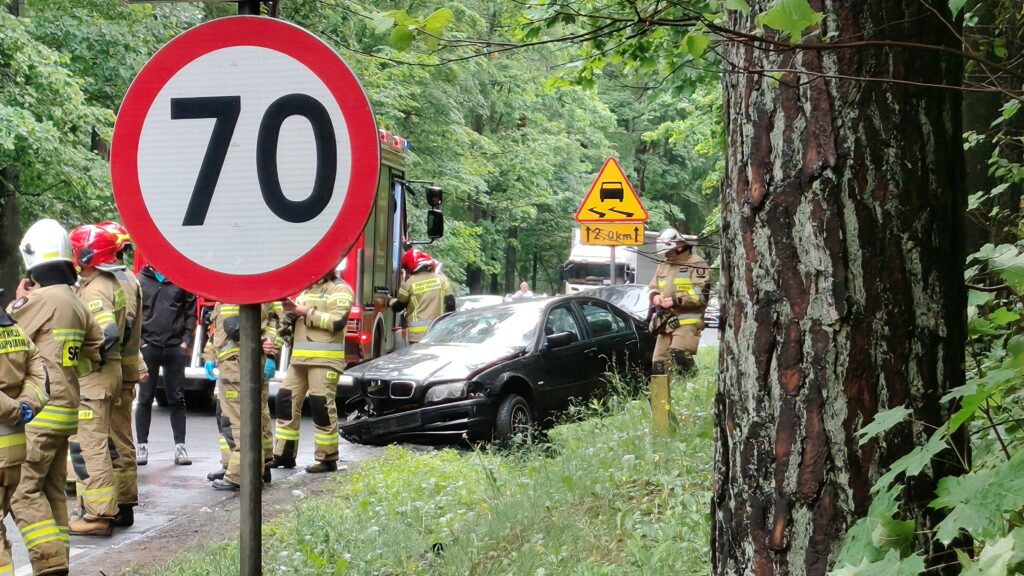 Wypadek Na Drodze Krajowej Numer 16 W Zawadach Małych