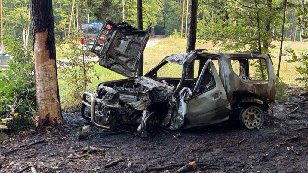 Śmiertelny wypadek w gminie Miłomłyn. Auto spłonęło doszczętnie!