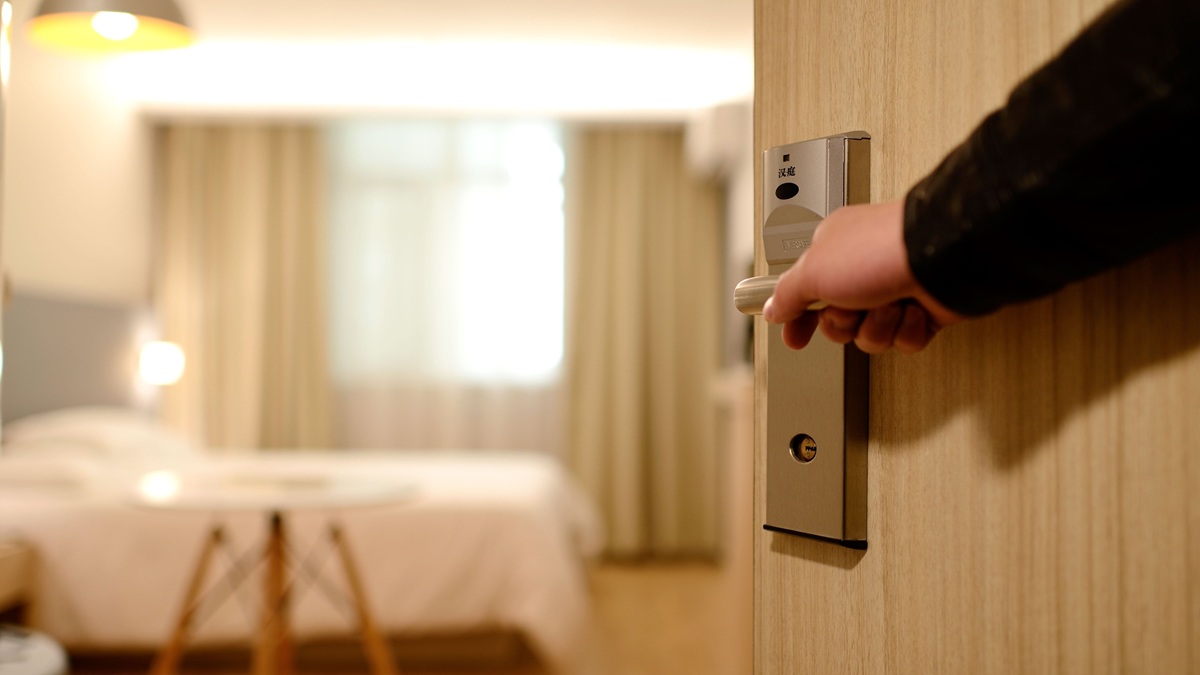 Awantura W Hotelu W Gminie Ostróda. Doszło Do Znieważenia Policjantów!