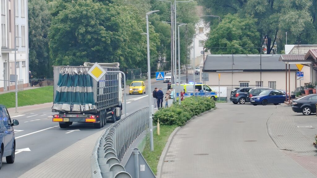Potrącenie Na Przejściu Dla Pieszych Na Ulicy Drwęckiej W Ostródzie