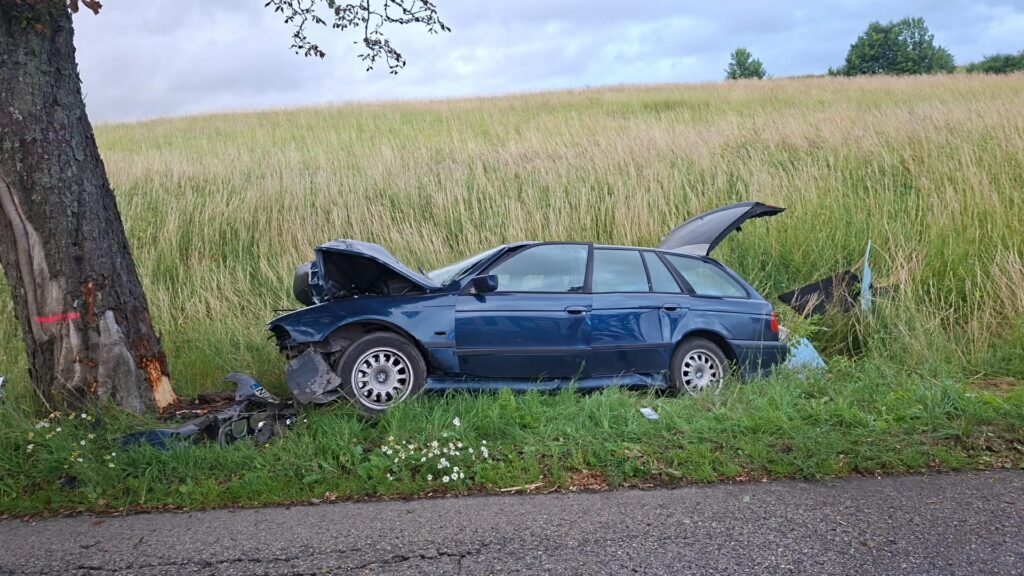 Wypadek Na Drodze Warny - Stare Bolity W Gminie Miłakowo