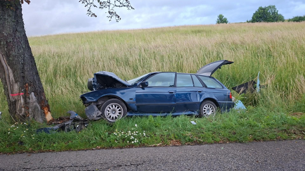 Wypadek na drodze Warny - Stare Bolity w gminie Miłakowo 18 Wypadek na drodze Warny - Stare Bolity w gminie Miłakowo