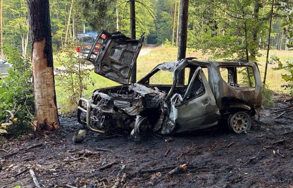 Śmiertelny Wypadek W Gminie Miłomłyn. Auto Spłonęło Doszczętnie! 