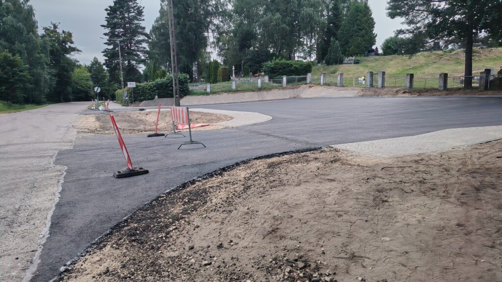 Autobusy Wrócą Na Trasę Pod Cmentarz W Ostródzie — Zatoka Już Na Ukończeniu