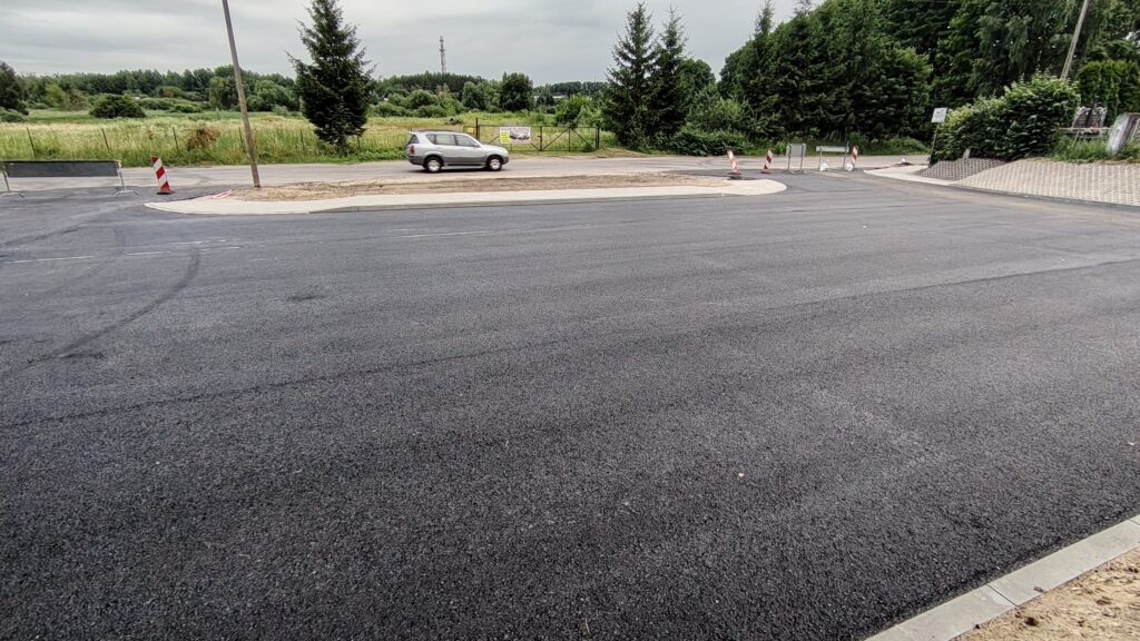 Autobusy Wrócą Na Trasę Pod Cmentarz W Ostródzie — Zatoka Już Na Ukończeniu
