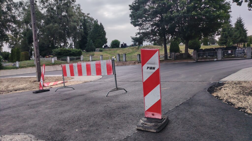 Autobusy Wrócą Na Trasę Pod Cmentarz W Ostródzie — Zatoka Już Na Ukończeniu