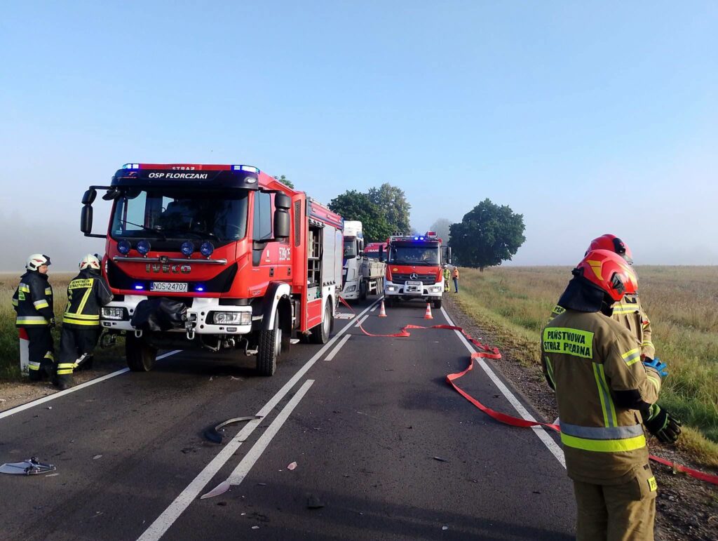 Zderzenie Motocykla I Samochodu Osobowego W Łukcie