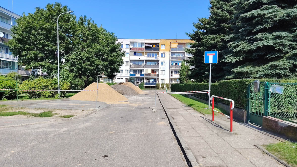 Ruszyła przebudowa ulicy Osiedle Młodych. Utrudnienia przy SP6 i przedszkolu „Remiś” 4 Remont Ul. Osiedle Młodych