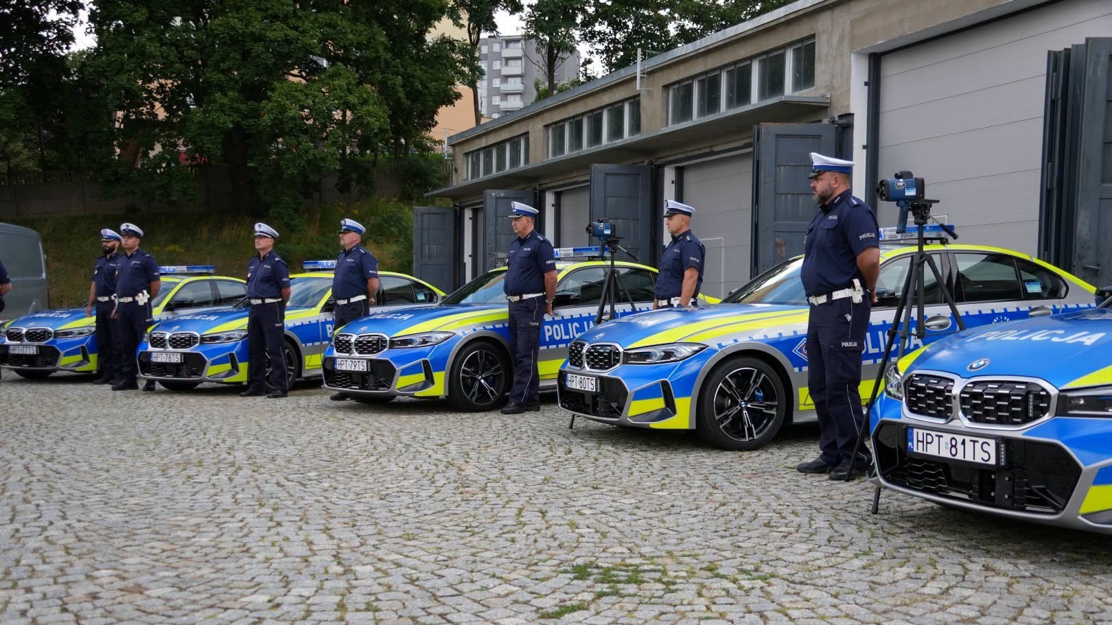 Nowe Radiowozy Dla Policjantów W Regionie. Ostróda Dostała Bmw