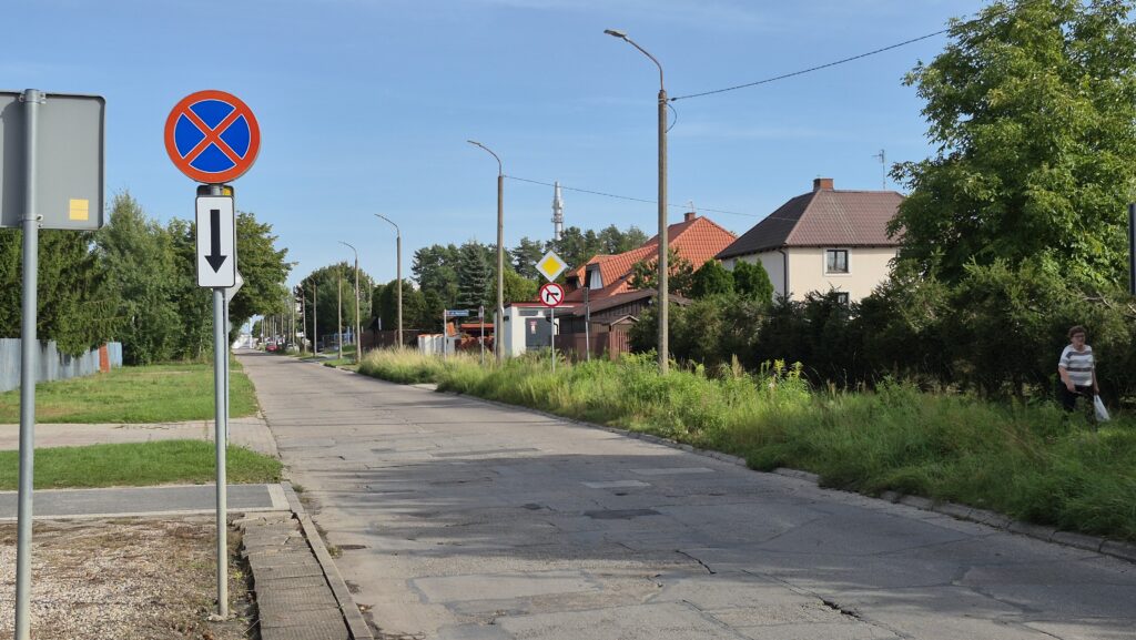 3 lata radny Legucki walczy o koszenie trawy na ulicy Łódzkiej! "To jest wkurzające" 4 3 Lata Radny Legucki Walczy O Koszenie Trawy Na Ulicy Łódzkiej! &Quot;To Jest Wkurzające&Quot;