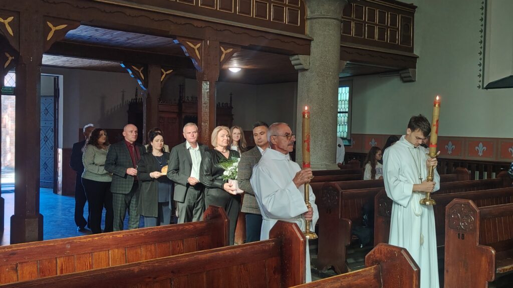 Dębowe Gody Cechu Rzemieślników i Przedsiębiorców w Ostródzie. Jubileusz 80-lecia powstania organizacji 2 Dębowe Gody Cechu Rzemieślników I Przedsiębiorców W Ostródzie. Jubileusz 80-Lecia Powstania Organizacji
