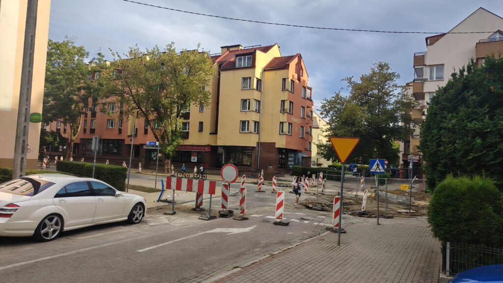 Drogowy Problem Na Ulicy Herdera W Ostródzie! Kto Jest Winien?