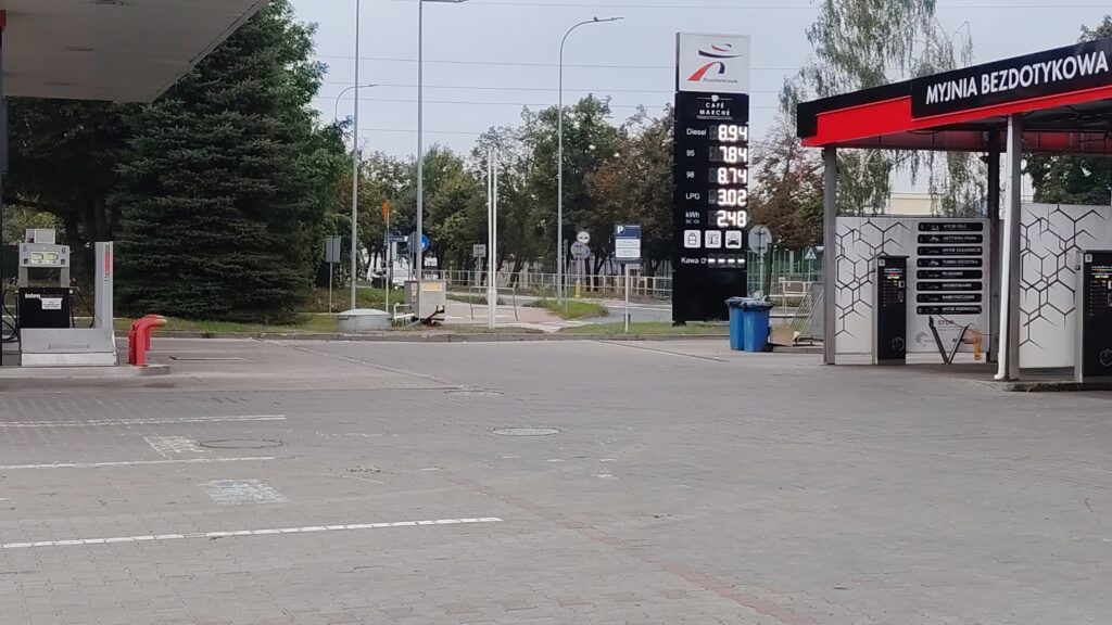 Aktualne Ceny Paliw W Ostródzie 25.09.2026. Tankuj Z Naszym Głosem!